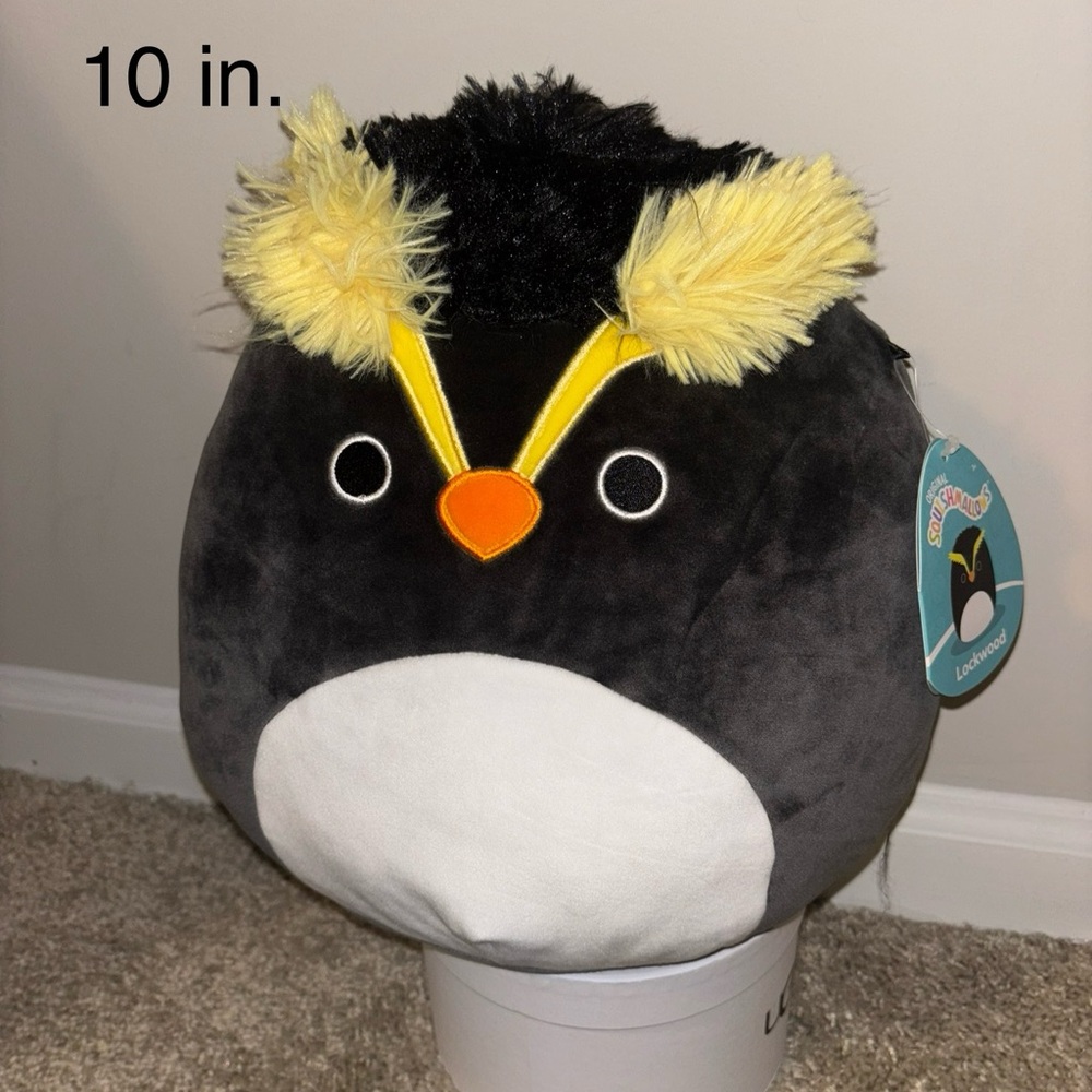Squishmallows 10” Lockwood Penguin